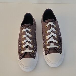 Converse All Stars Women's Sneakers in Brown and White